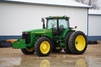 Main image John Deere 8410